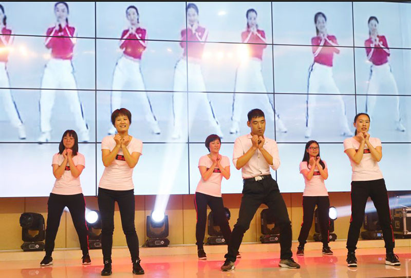 2-19101Q13K2430.jpg 2-19101Q13K2430.jpg